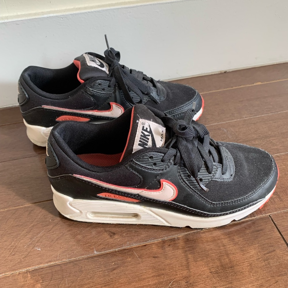 NIKE AirMax 90s- Size 8